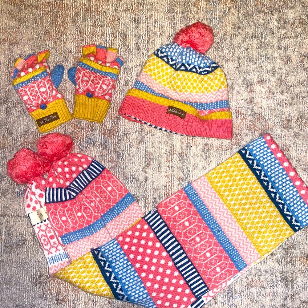 Matilda Jane Make Believe Collection beanie, mittens and scarf.